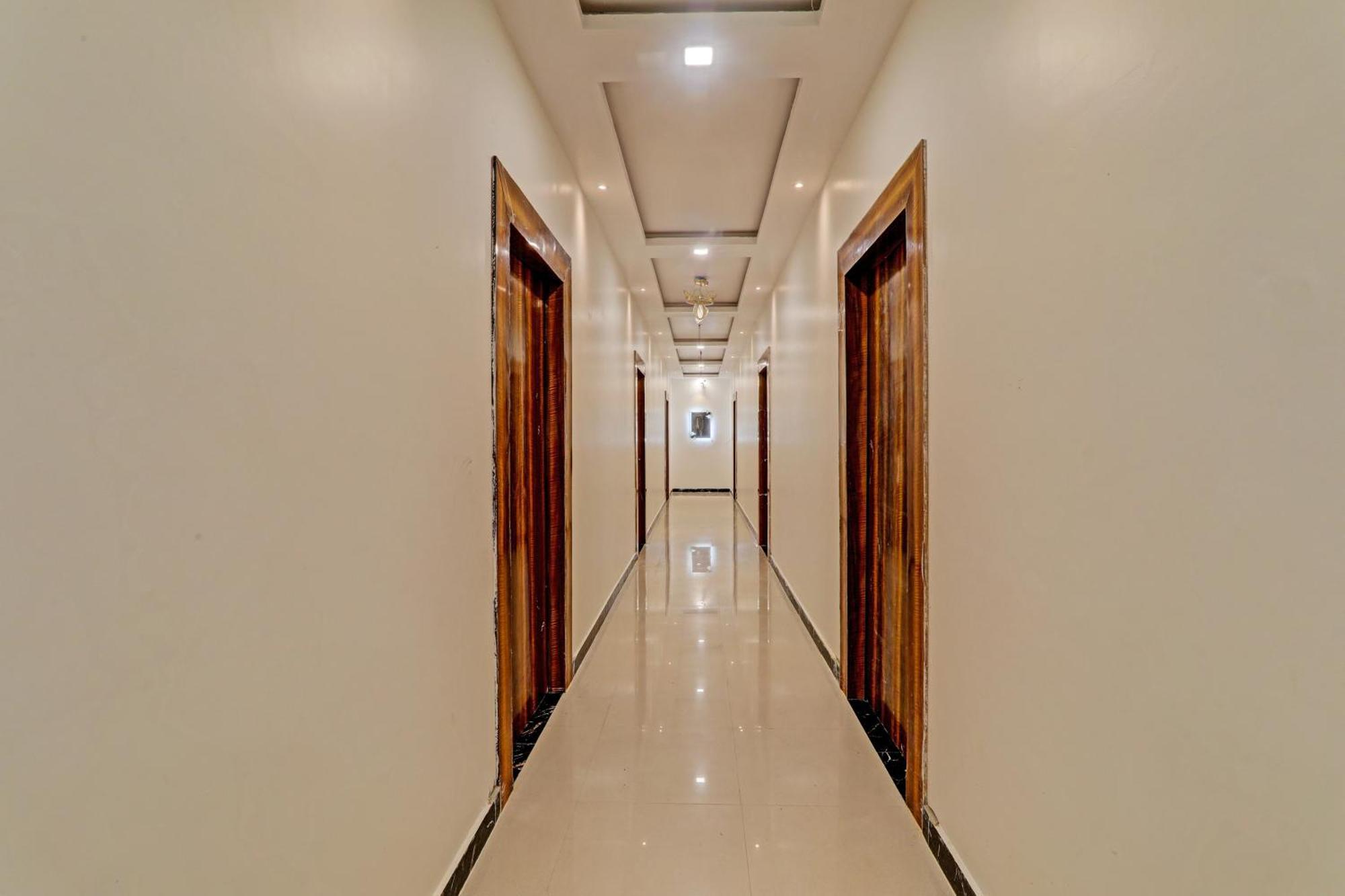 Hotel O Awadh International Bela Pratapgarh Luaran gambar